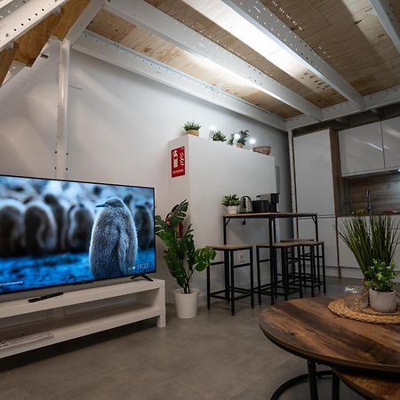 Loft A 10 Min Del Centro Historico De Madrid A Apartment Luaran gambar