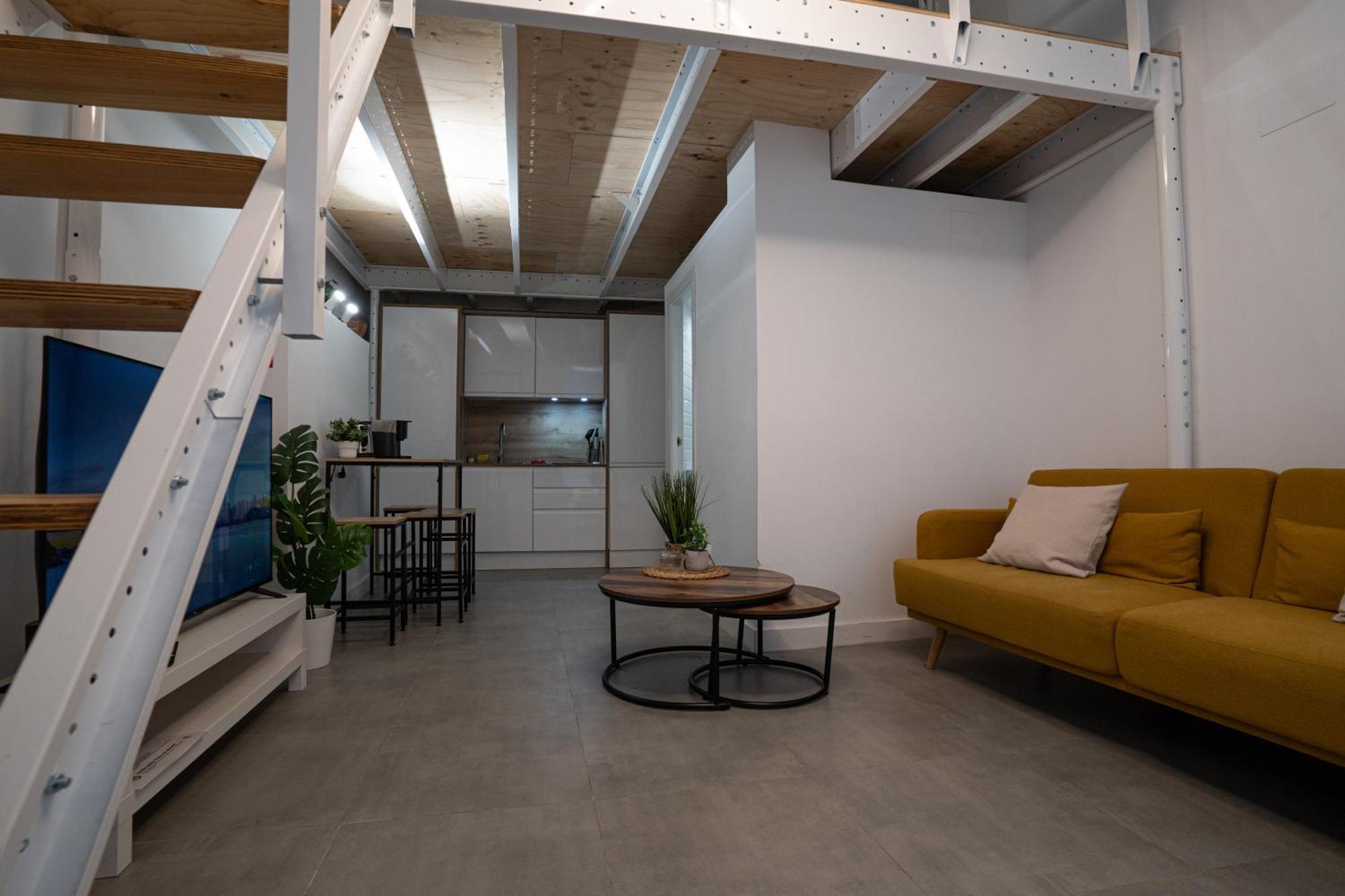 Loft A 10 Min Del Centro Historico De Madrid A Apartment Luaran gambar