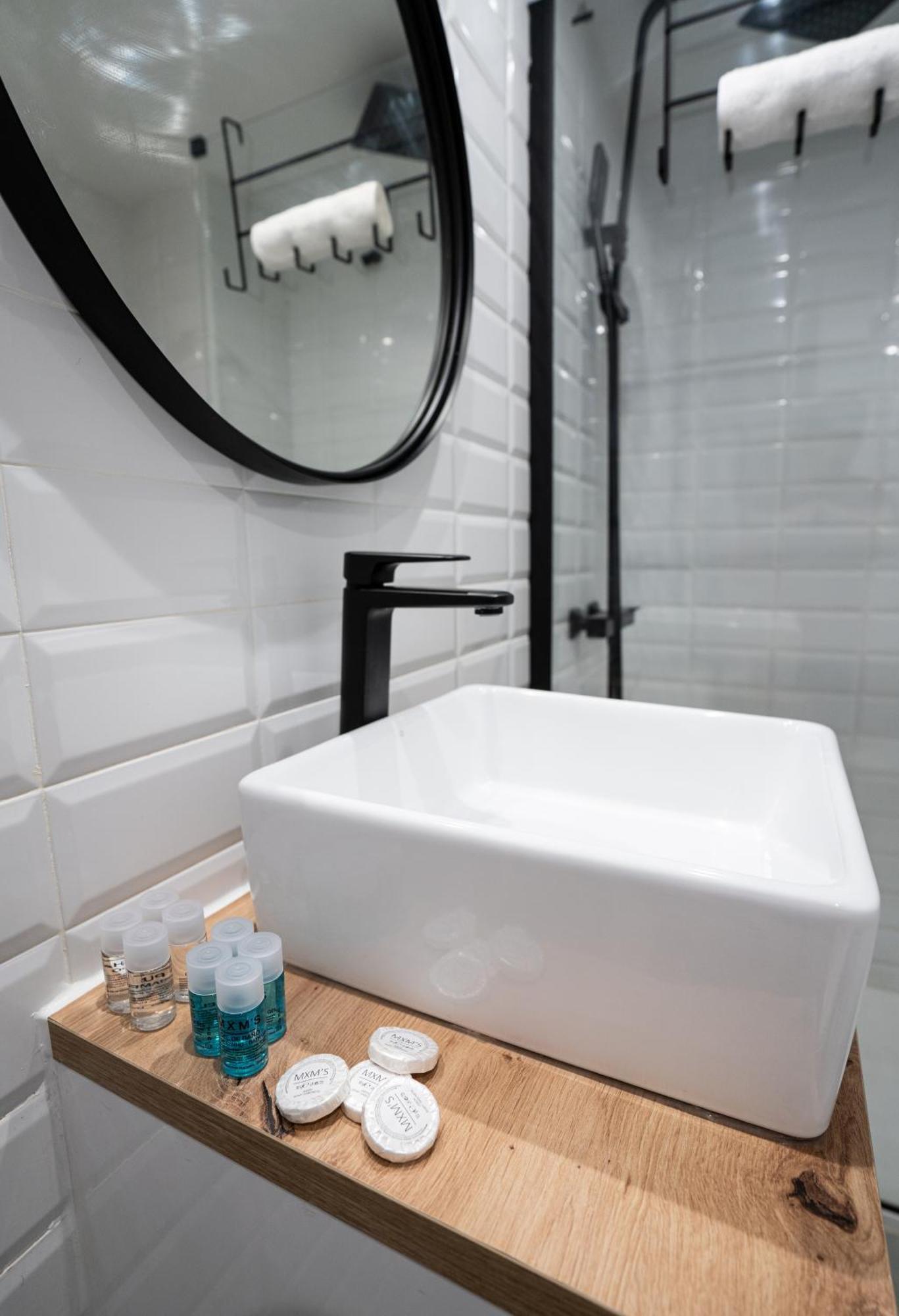 Loft A 10 Min Del Centro Historico De Madrid A Apartment Luaran gambar