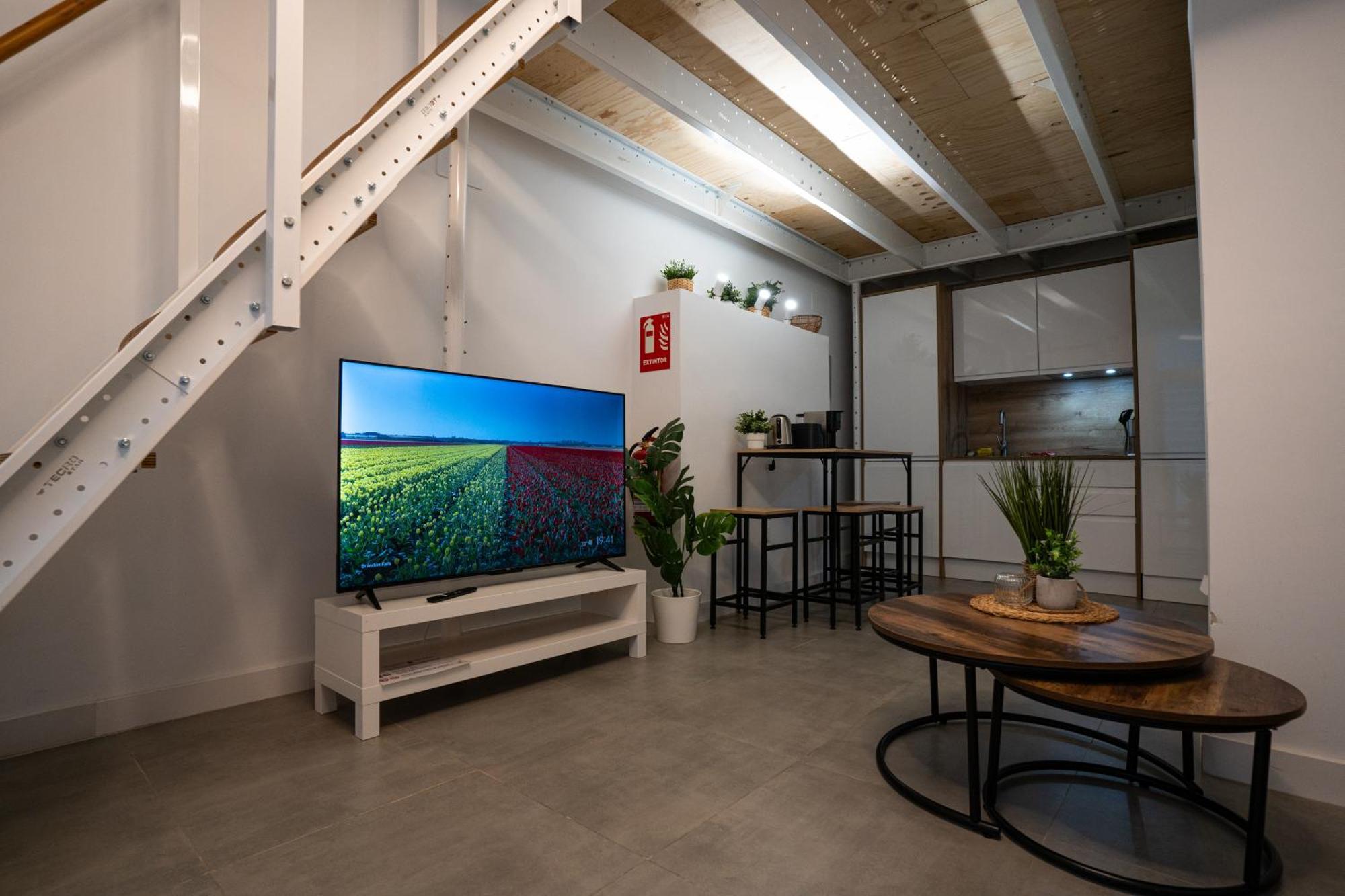 Loft A 10 Min Del Centro Historico De Madrid A Apartment Luaran gambar